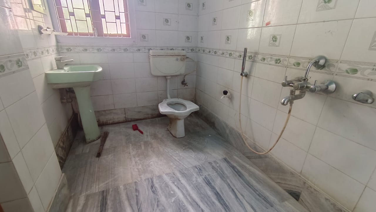 Unfurnished 2bhk in Sijubari, Hatigaon, Guwahati, Assam, India for Rent